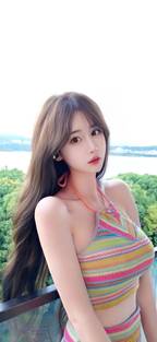 演员查莉XCX 